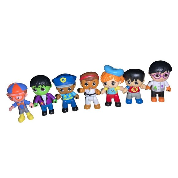 Ryan's World Seven Toy Peopl Action Figures - Picture 1 of 5